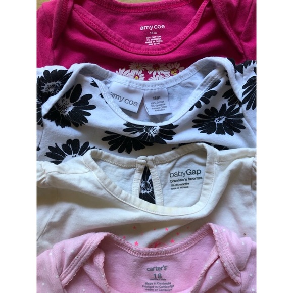 Bundle of 4 onsies 18 months - Picture 7 of 7